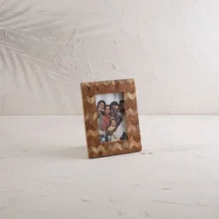 Tiled Chevron 4X6 Wood Photo Frame - Foreside Home & Garden