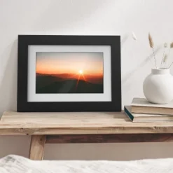 Monster Smart Home 16 GB Digital Photo Frame, High Definition 1280p Smart Picture Frame-8 Inch