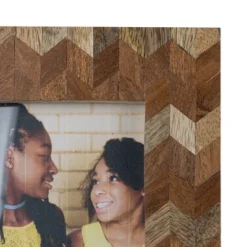 Tiled Chevron 4X6 Wood Photo Frame - Foreside Home & Garden -Home Improvement Store GUEST bd83d25e 3e8f 41a9 b7e0 b16e4db13189