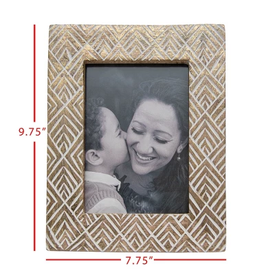 5x7 Inches Brass Wood & Glass Photo Frame - Foreside Home & Garden 5 5x7 Inches Brass Wood & Glass Photo Frame - Foreside Home & Garden - Image 5